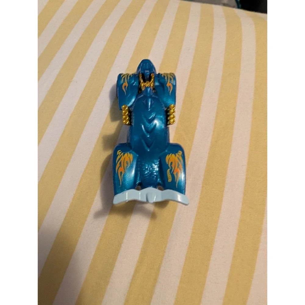 Hot Wheels Knight Draggin Blue 2013 Diecast Car 1:64 Scale Mattel Racing D-Type